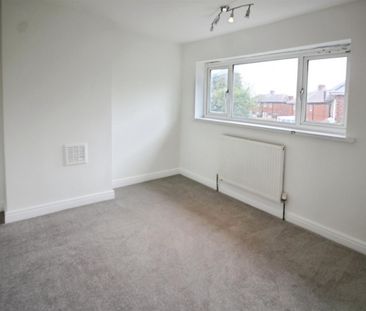 Queens Road, Castleford - Photo 6