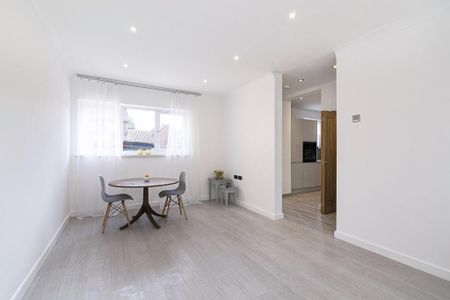 5 bedroom terraced house to rent - Photo 2