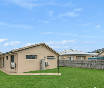 Family home in Annandale! - Photo 6