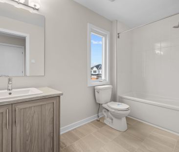 For Lease - 217 Ryan Reynolds Way, Orleans - Convent Glen and Area,... - Photo 2