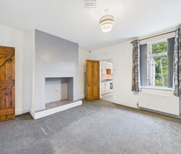 2 bedroom terraced house to rent - Photo 2