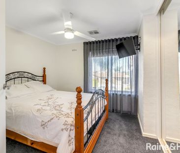 Charming Townhouse in Prime Location - Photo 5