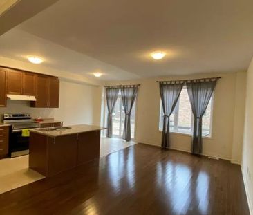 For Lease - 20 Truffle Court, Brampton, Ontario - Photo 4