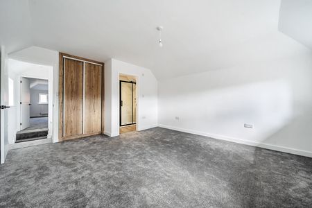 4 bedroom detached bungalow to rent - Photo 5