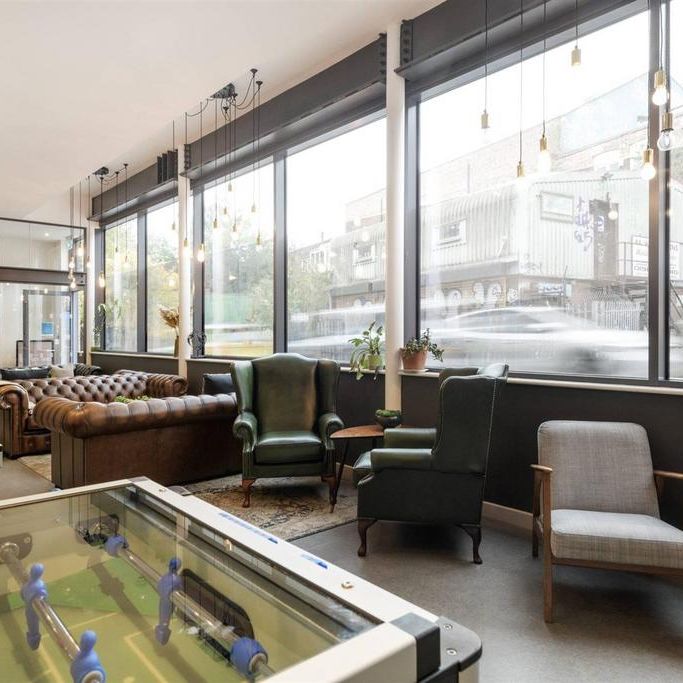 Studio to rent - Photo 1