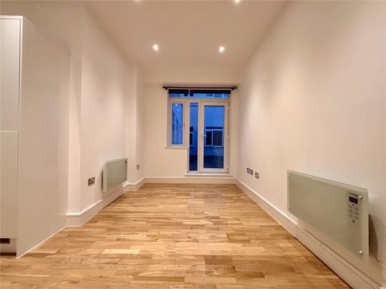 Bartley Way, Hook, Hampshire, RG27 - Photo 1