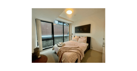 Fully furnished 2 Bedrooms with Large Private Courtyard - Photo 2