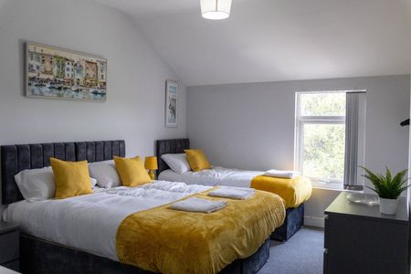 4 Bed Terraced House, Northfield Road, CV1 - Photo 4