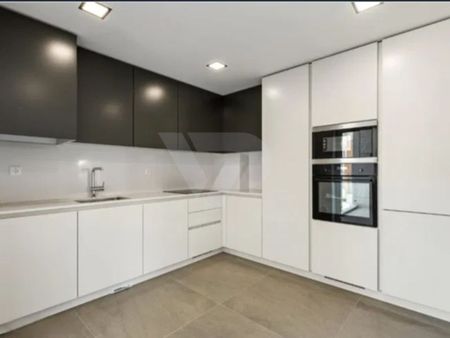 3 room luxury Flat for rent in Quinta das Marianas (Parede), Cascais, Lisbon - Photo 2