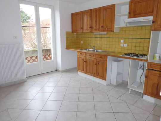 Location appartement 4 pièces 84.5 m² à Aubenas (07200) - Photo 1