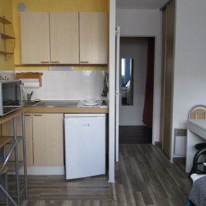 Location Appartement 1 pièce 18m² ORLEANS 45100 - Photo 2