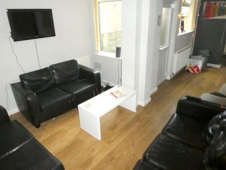 5 bedroom terraced house to rent - Photo 2