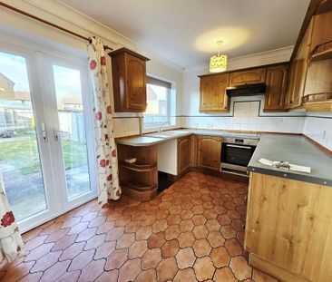 2 bedroom semi-detached house to rent - Photo 4