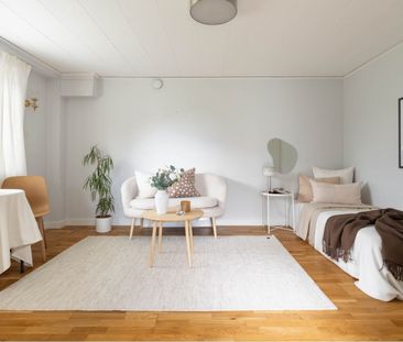 Johannelundsvägen, Spånga - Photo 1