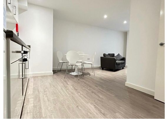 Room in a Shared Flat, Chapel House, S1 - Photo 1