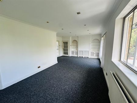 2 bed flat to rent in Stonegrove, Edgware, HA8 - Photo 4