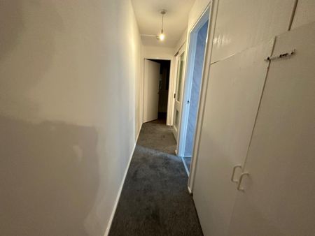 4 bedroom townhouse to rent - Photo 3