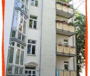 2-Zimmer-Wohnung mit EINBAUKÜCHE (Aufpreis) zu vermieten! - Photo 1