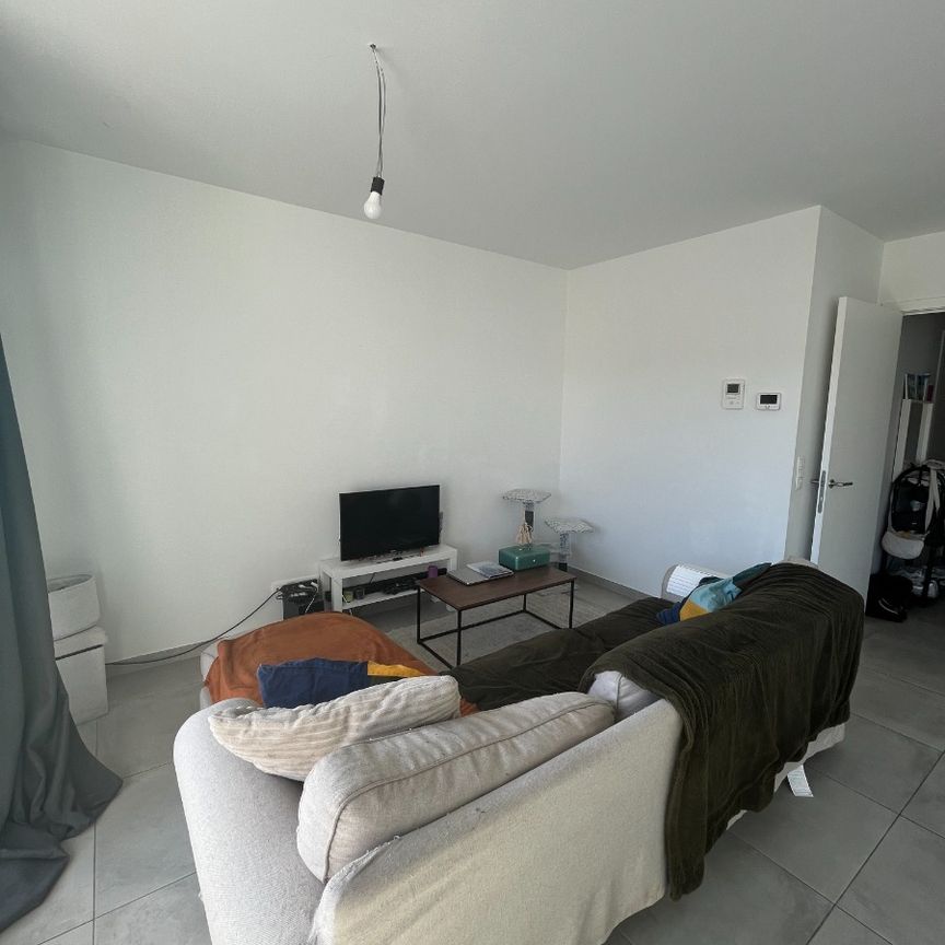 Zonnig appartement met 2 slaapkamers te huur in Waregem - Foto 1