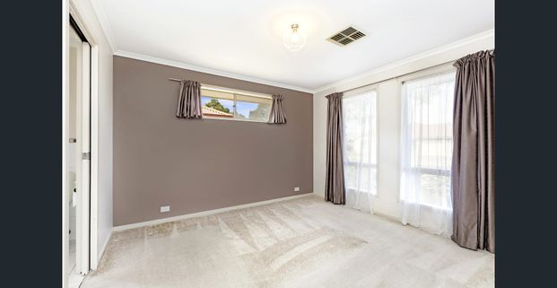 Family Living in a Prime Coastal Location - Photo 1