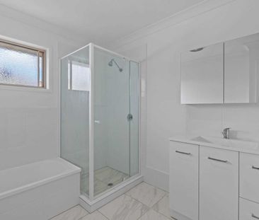 Lovely 3-2-1 townhome in convinient Richlands - Photo 6