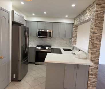 For Lease - 134 Fencerow Drive, Whitby, Ontario - Photo 3