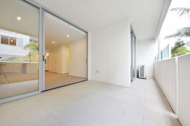 Spacious 2-Bedroom Apartment with Two Car Spaces and River Walkways - Available Now - Photo 1