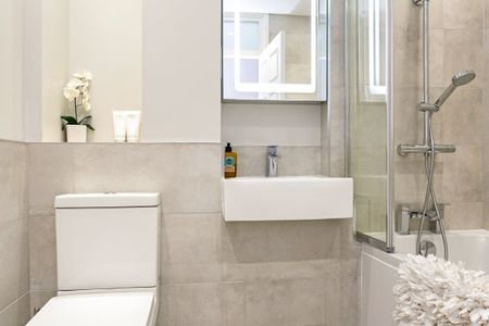 1 bedroom flat to rent - Photo 2