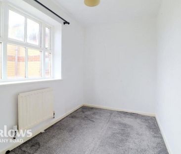 3 bedroom terraced house to rent - Photo 3