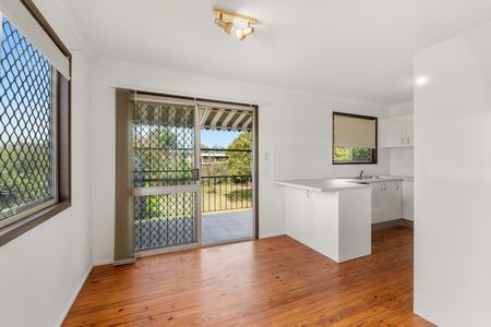 9 Merron Street, Logan Central QLD 4114 - House For Rent | Domain - Photo 5
