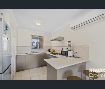 Low Maintenance 3x2 Villa in Central Armadale - Photo 3
