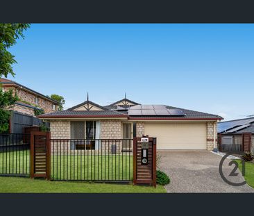 Spacious Three Bedroom Home - Photo 1