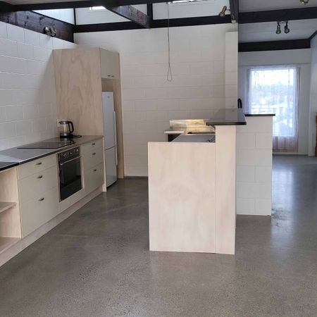 Homely on Hughson - Photo 3