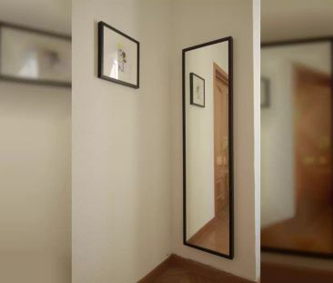 Room in 7-bedroom apartment in Lavapiés - Foto 2