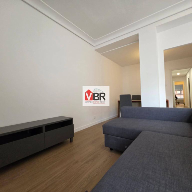 4 room luxury Apartment for rent in Valencia, Spain - Photo 1