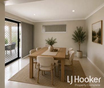 MODERN FAMILY HOME - GREAT YARD SIZE - CONVENIENT LOCATION - Photo 2