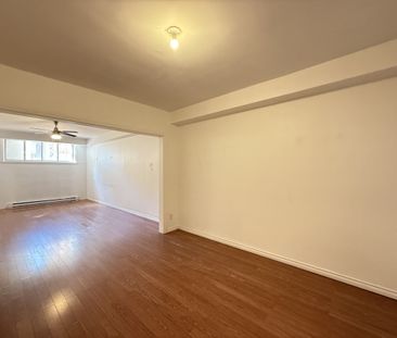 6049 39e Avenue, #A - Photo 4