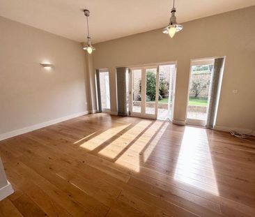 4 bedroom terraced house to rent - Photo 1