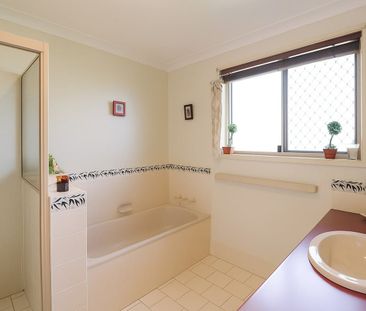 Modern 3 Bedroom Home In Quiet Cul-De-Sac - Photo 6