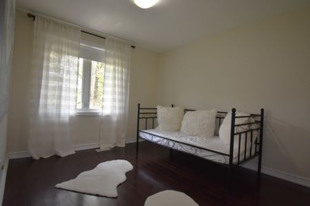 For Lease - 15 Suraty Avenue, Toronto, Ontario - Photo 4