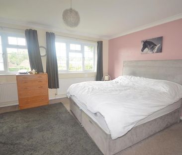 2 bedroom end of terrace house to rent - Photo 3