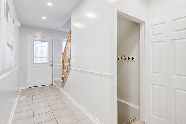 For Lease - 4398 Fairview Street, Burlington, Ontario - Photo 1