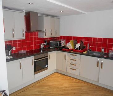 6 bedroom house of multiple occupation to rent - Photo 4