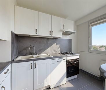 A louer : 2 pièces très lumineux avec parking et cave - Photo 5