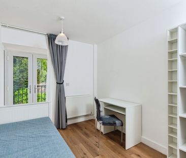 3 bedroom apartment to rent - Photo 4