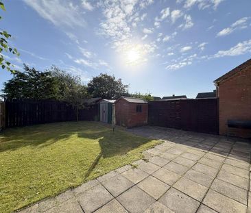 3 bedroom semi-detached house to rent - Photo 5