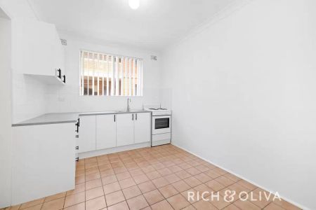 4/9 Denman Avenue, Wiley Park - Photo 3