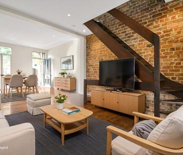 CHARMING QUAD-LEVELLED OPEN PLAN TERRACE WITH GARAGE - Photo 1