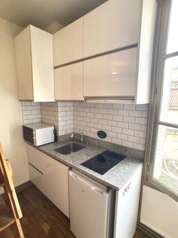 Studio de 12,03 m² meublé Quartier Saint Louis - Photo 4