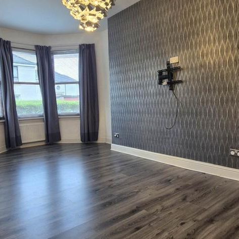 3 bedroom flat to rent - Photo 1